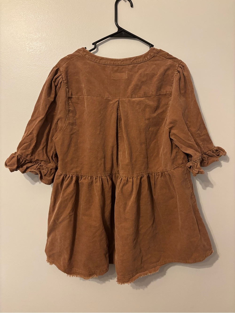 Large Umgee mineral-washed corduroy babydoll top - Picture 3 of 3